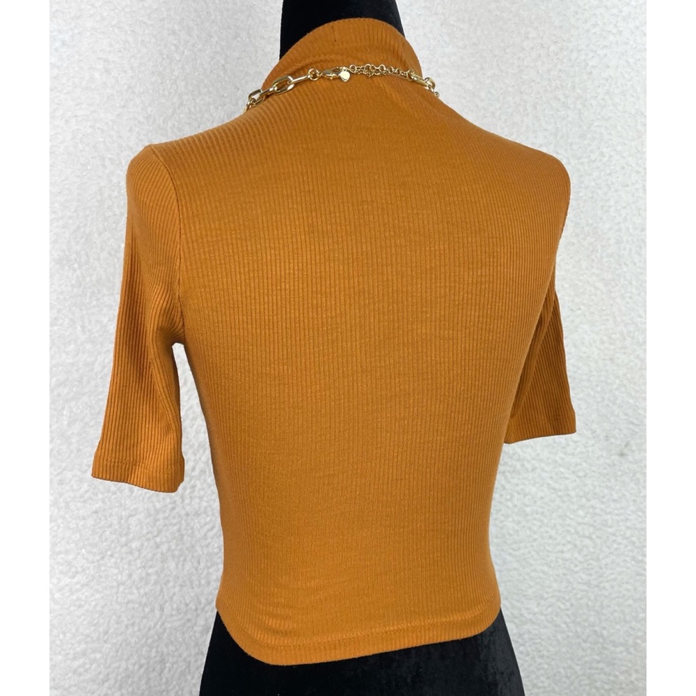 FOREVER 21 • Rust Orange Ribbed Mock-neck Crop Top, XS - Picture 5 of 10